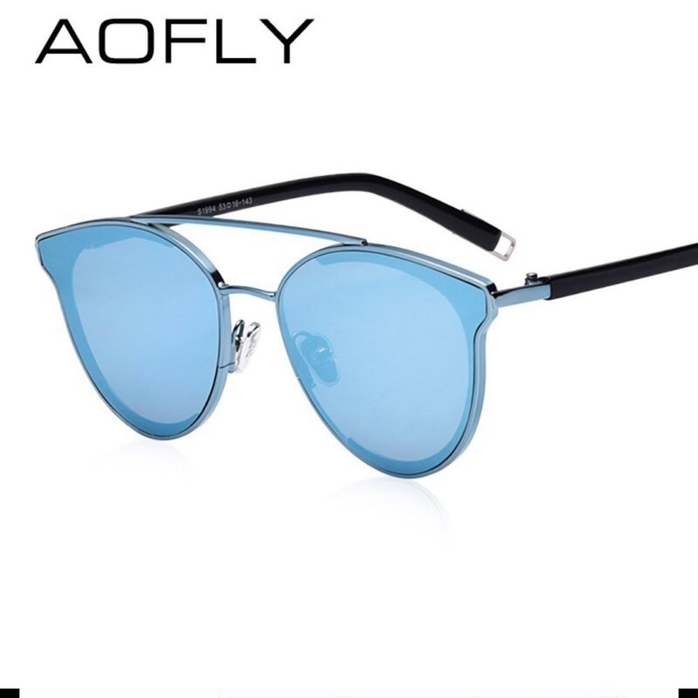 Mirrored Sunglasses - Picture 2 of 3